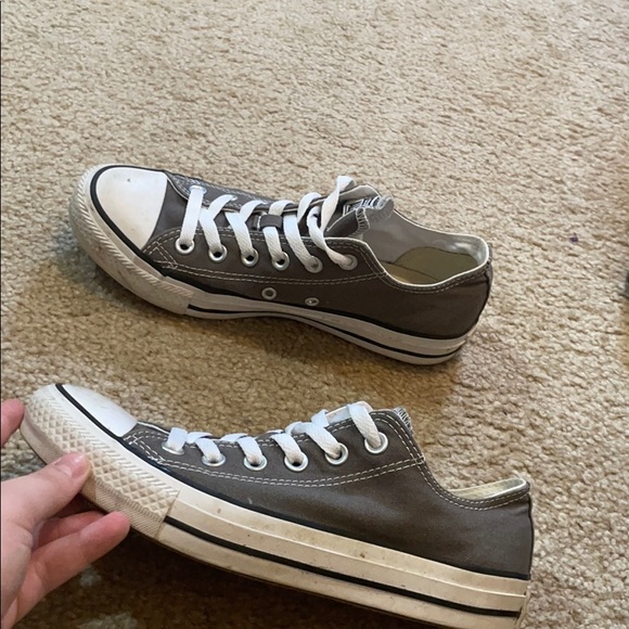 Grey converse - Picture 4 of 4
